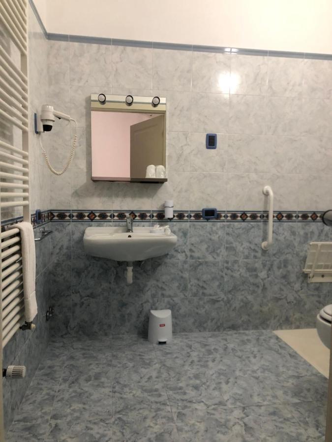 Hotel Domus Cerreto dʼEsi Εξωτερικό φωτογραφία